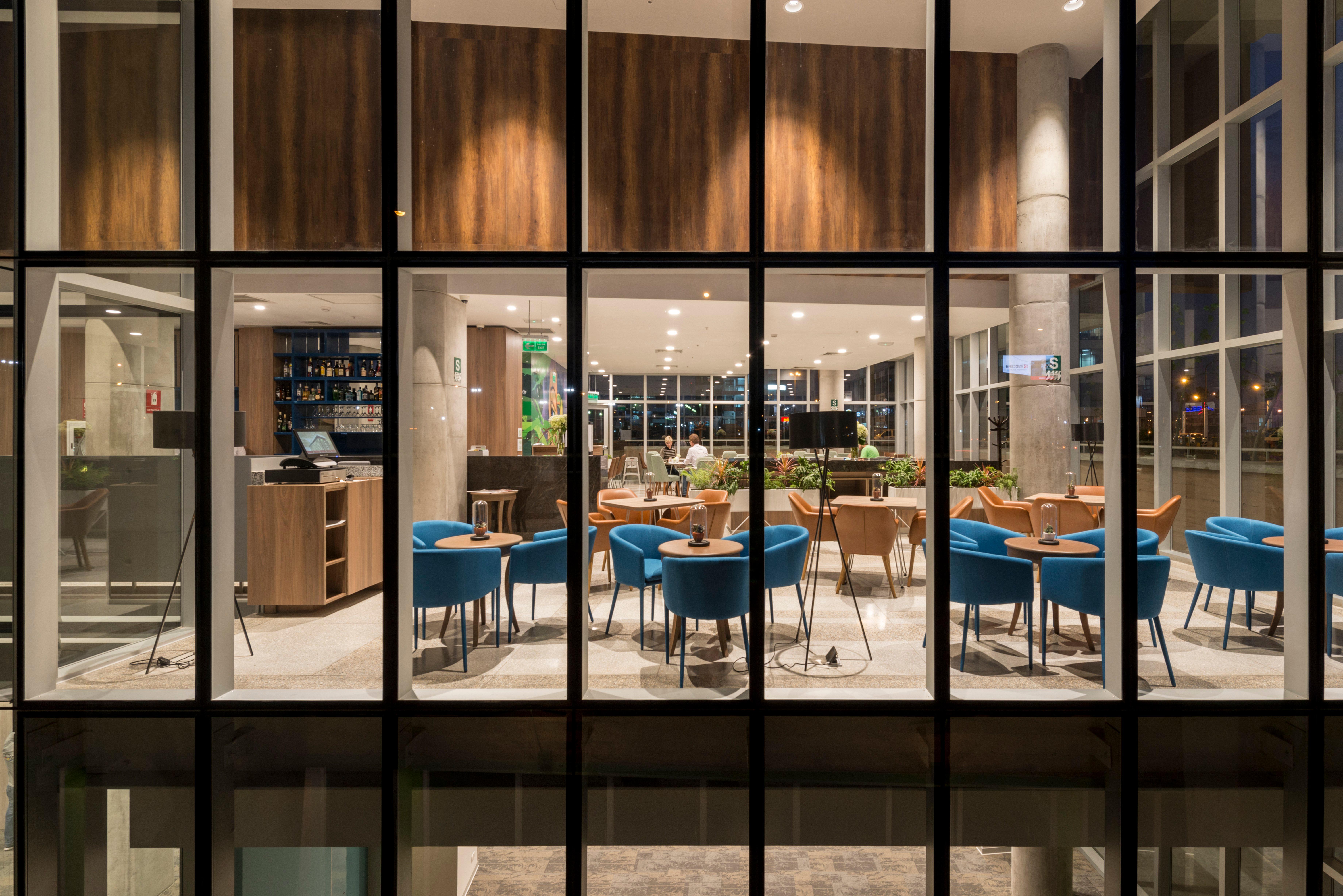 - Airport By Ihg 4*